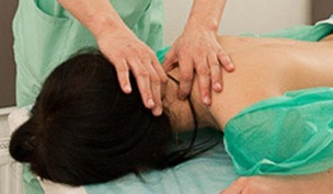 trajtimi i osteokondrozës së qafës së mitrës me masazh